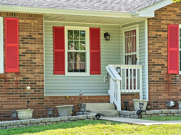 3rd image of 208 Jim Thorpe Dr