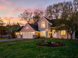 1772 Brighton Trl, Woodbury, MN 55125