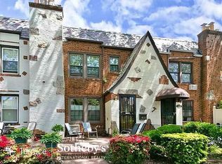 6827 Juno St, Forest Hills, NY 11375