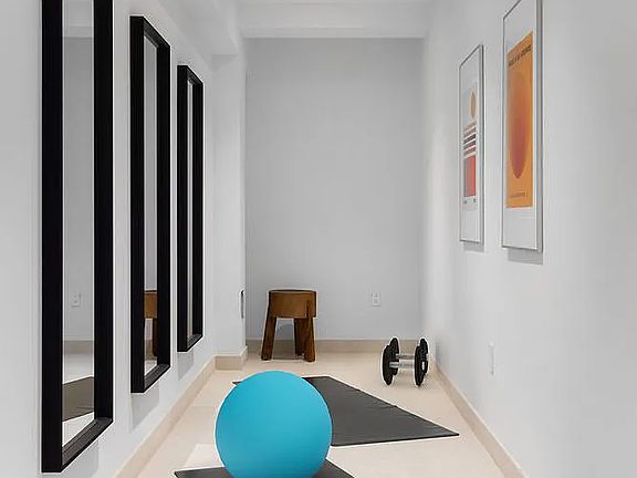 5th image of 84 Meserole Ave #Ph