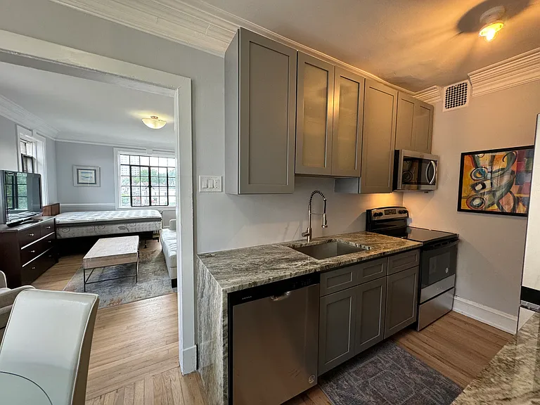 1212 Delaware Ave #D3 — Photo 5