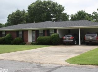 12 Lynwood Dr, Searcy, AR 72143