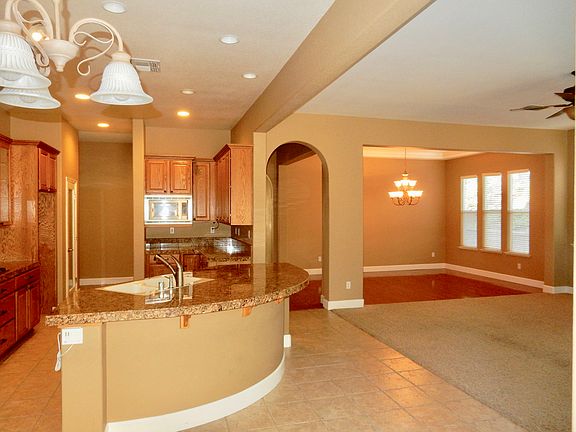 4th image of 3054 Borgata Way
