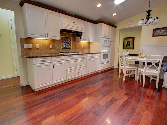 4th image of 5321 Peyton Pl