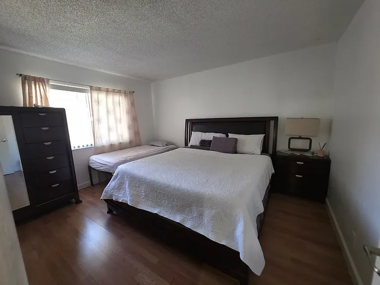 16278 Laurel Dr #202 — Photo 42