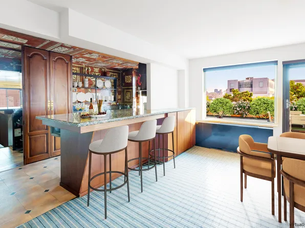 530 East 72nd Street 19E image 3 of 14