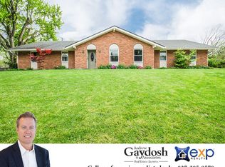 204 Lakeview Dr, Dayton, OH 45459