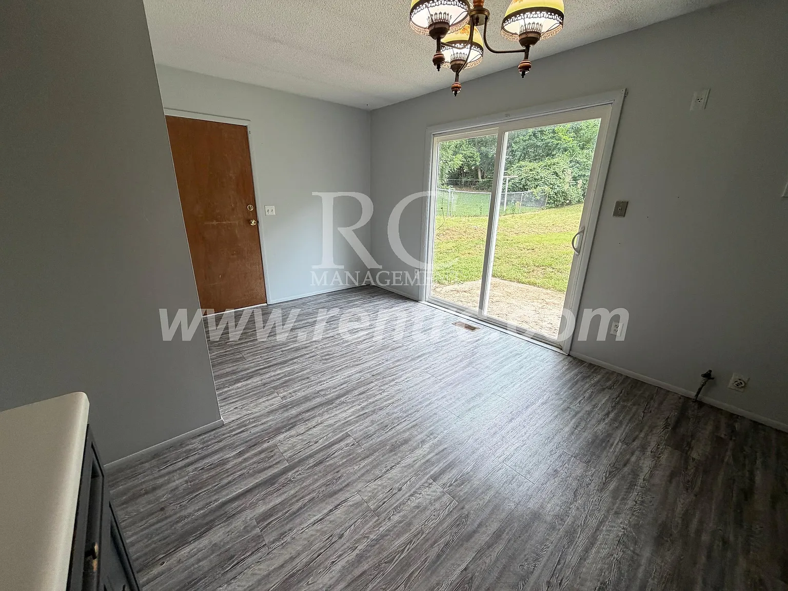 3 bed, 1150 sqft, $1,095 — Photo 3