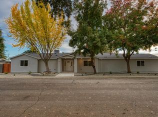 890 Madrone Ln, Patterson, CA 95363