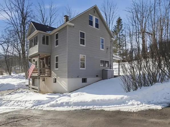 65 E Hoosac St, Adams, MA 01220