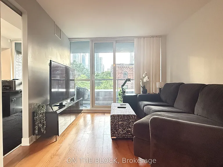 320 Richmond St E #313 — Photo 13