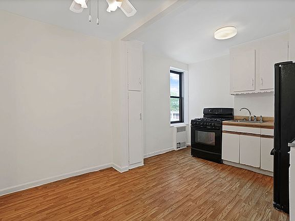 5th image of 2170 Brigham St APT 3G