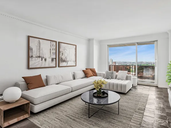 110-11 Queens Boulevard image 1 of 22