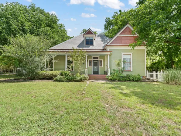 320 E Franklin St, Hillsboro, TX 76645