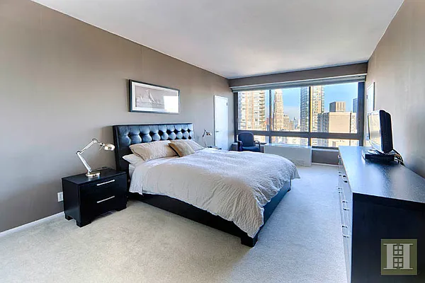 Sold by Halstead Real Estate | media 4