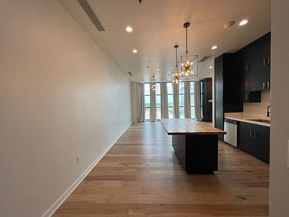 3rd image of 200 River Market Ave Suite 501