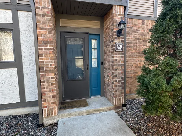 375 Shelard Pkwy Unit 102, Saint Louis Park, MN 55426