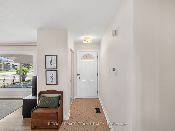 5th image of 1131 Deer Park Rd
