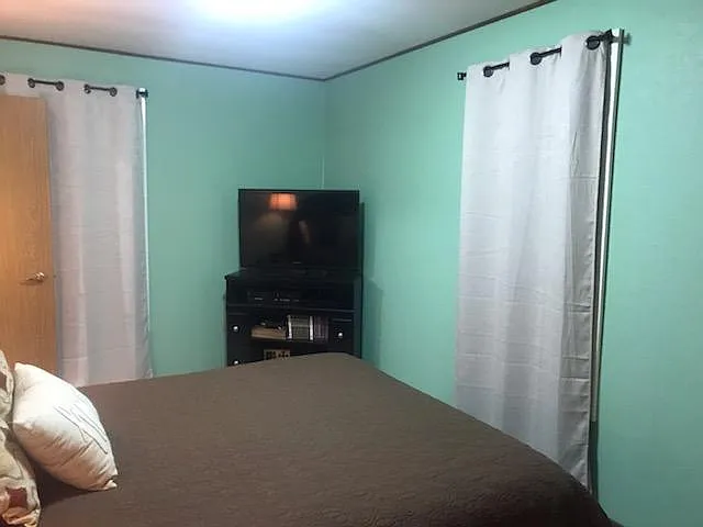 102 S Main St — Photo 10