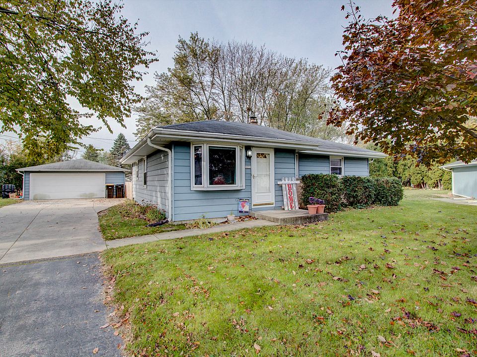1st image of 8059 N 51st St