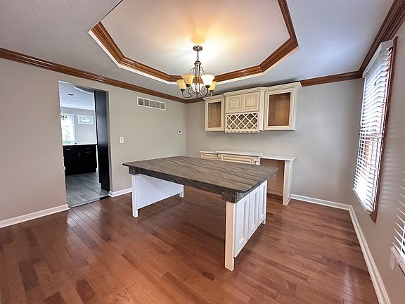 4th image of 2355 Henesy Ln