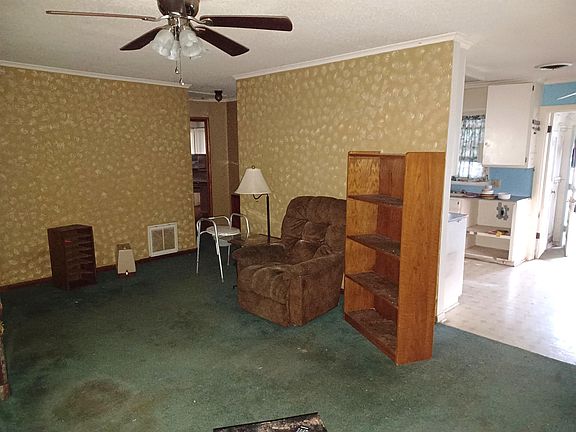 5th image of 2121 E Eucalyptus Ave