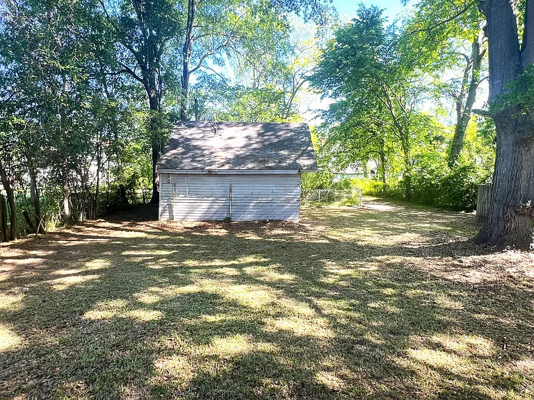 310 Central Ave — Photo 33
