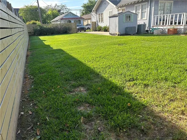 3221 State Street Dr, New Orleans, LA 70125