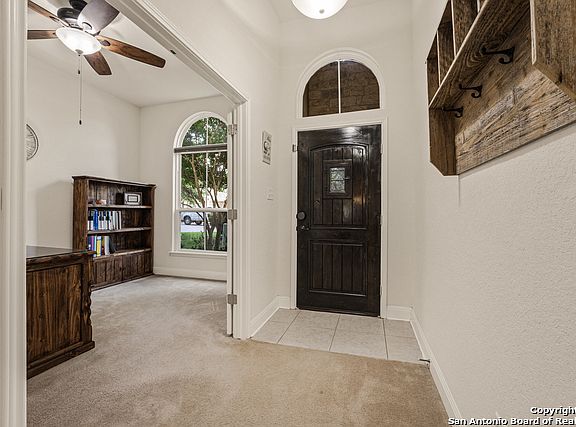 4th image of 5915 Akin Pl