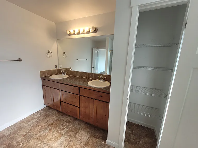 2470 Herrington Way — Photo 20