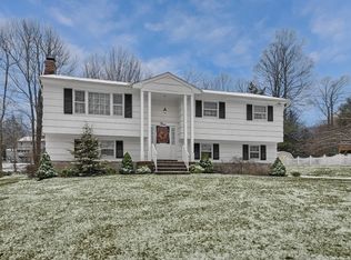 3 Hiller Ct, Butler, NJ 07405