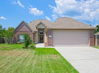 11435 Meadow View Dr, Denham Springs, LA 70726