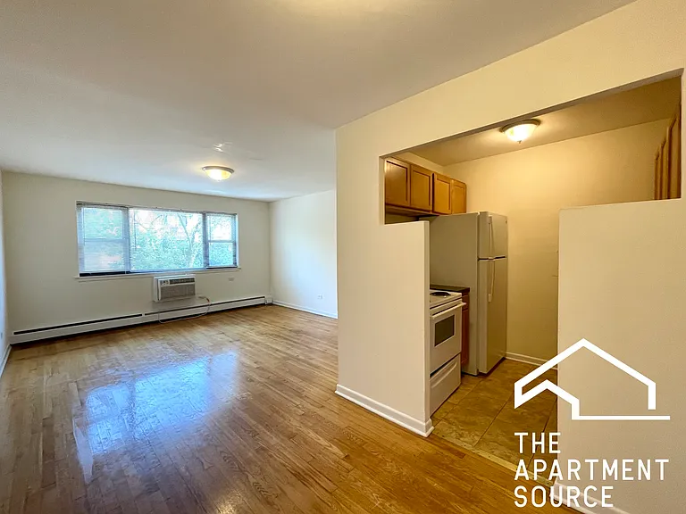 6002 N Kenmore Ave #201 — Photo 1
