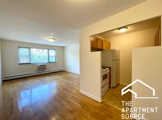 6002 N Kenmore Ave APT 302, Chicago, IL 60660