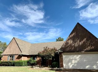 103 Kingsway Dr, West Memphis, AR 72301