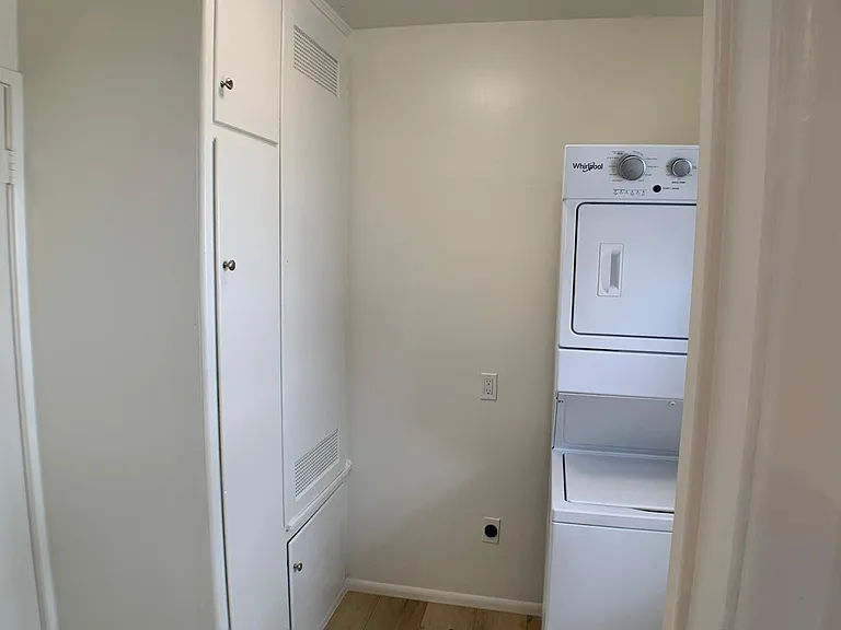 1526 Dixon St — Photo 25