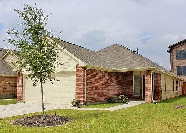 5538 Plantation Forest Dr — Photo 1