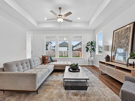 4th image of 221 Coyote Willow Way