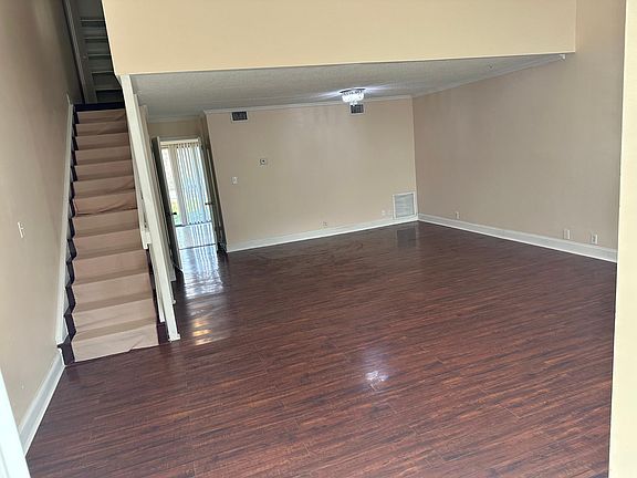 2nd image of 522 Canberra Dr #28