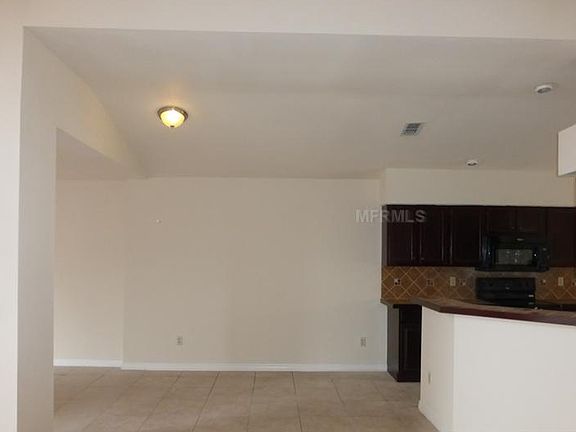 5th image of 497 Whittingham Pl
