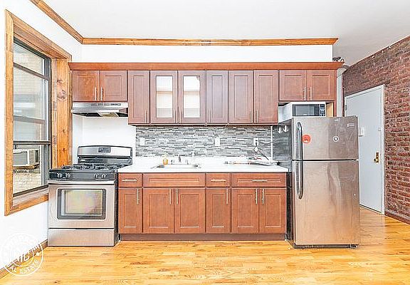 5th image of 68 Saint Pauls Pl #F32