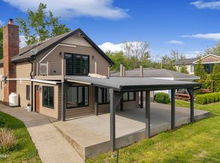 252 W River Rd, Charlestown, IN 47111