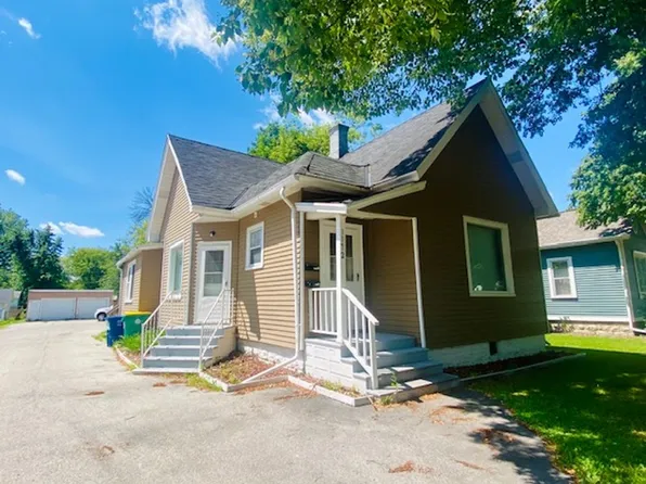 1172 E Walnut St, Green Bay, WI 54301