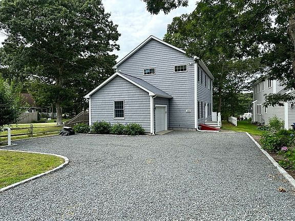 4th image of 195 Shorewood Dr