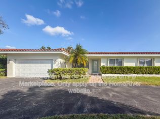 2221 NE 32nd Ct, Pompano Beach, FL 33064