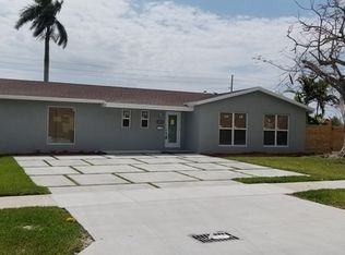9380 SW 183rd Ter, Palmetto Bay, FL 33157