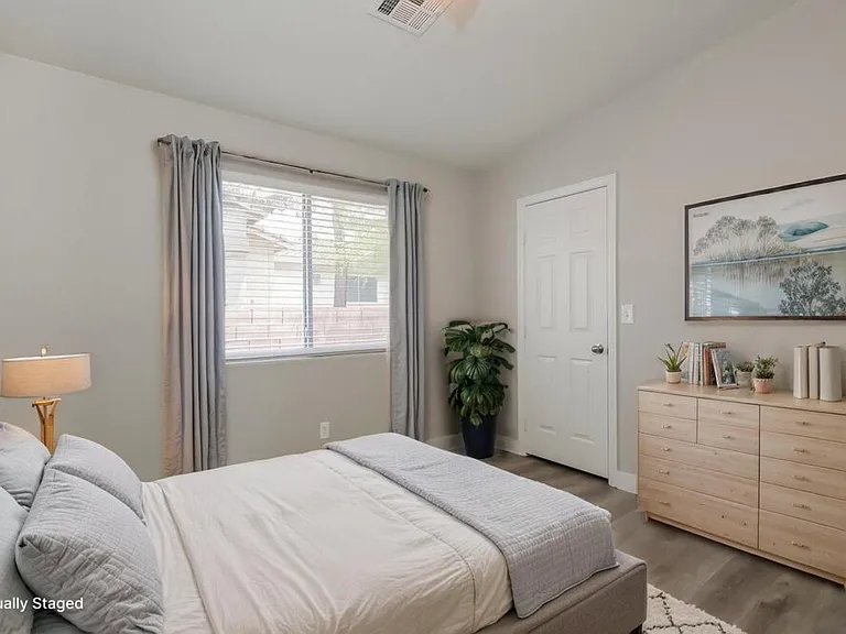 456 Palegold St — Photo 11