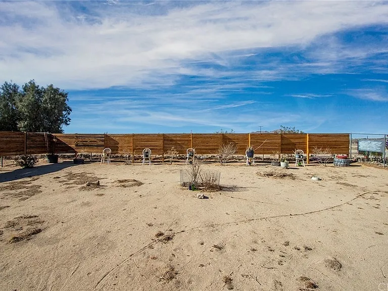 63319 Jadeite St — Photo 20