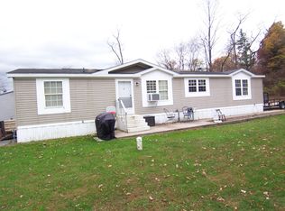 213 Wildwing Blvd, Jersey Shore, PA 17740