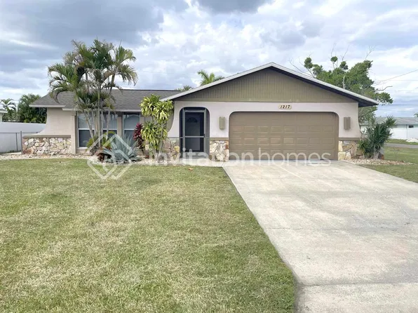 1217 SE 22nd St, Cape Coral, FL 33990
